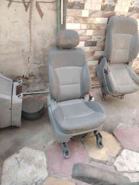 سلام عليكم
كشنات ستاركس عندي مال سايق ابو تجوه 
الرقم ***********
***********
