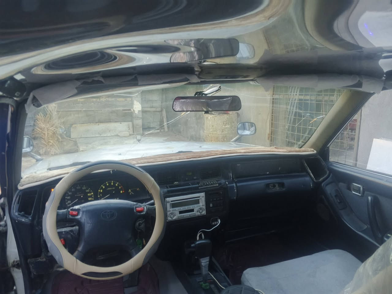 سلام عليكم ارنب للبيع سياره كفاله من الكص ونقل الجثه والاصوليات  وسياره علا بلاد جارده مابيهه اي معجون سياره رقم حله مشروع وطني راعيهه بلبصره جاري سعر40وبيهه مجال ***********
