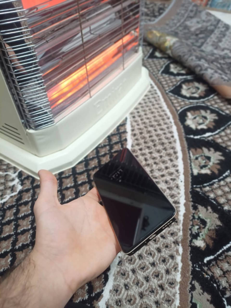 ريلمي 12 بلص 5G نظافه 100%
ذاكره 512
رام 12/12
بطاريه 5000 
خدش مابي
سعره 200 
***********
