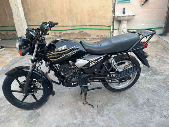 مكلفه بنشر Tvs
موديل 2023 رقم وسنويه 
الرقم بعده مامستلمه 
الدراجه نضيفه وحلوه 
المكينه مامفتوحه 
السعر 1800
مليون و ثمن ميه
وبيهه مجال
***********
