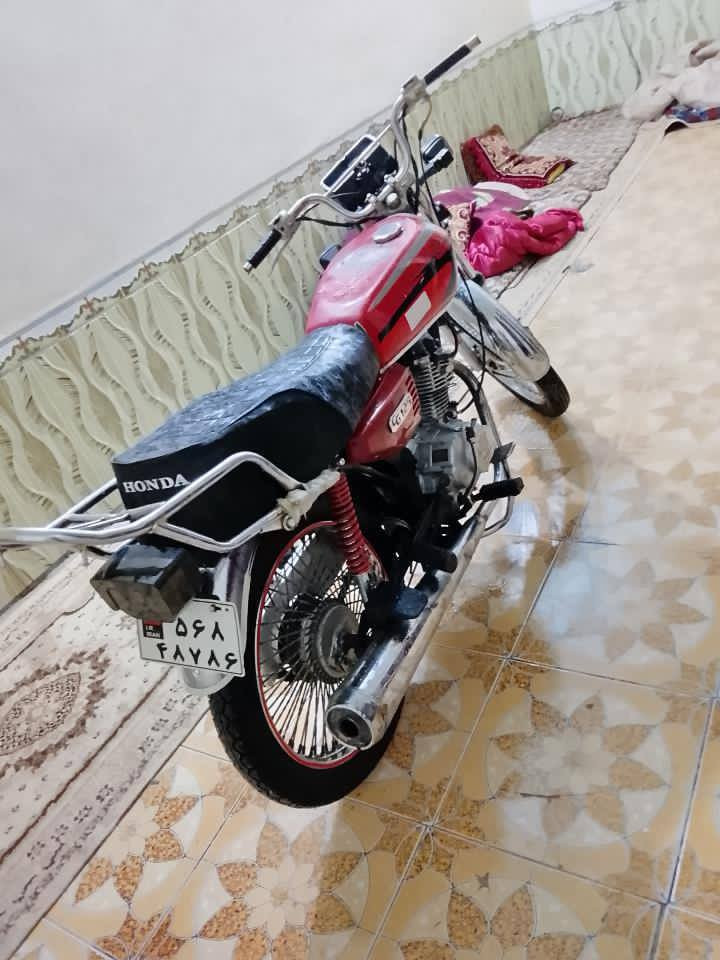 سلام عليكم شباب دراجه تايكر ٢٠٢١ أوراقها اصوليا جاهزا لترقيم مبدل بيها بس ولفات وكلاجات مكفوله ما مفتوحه وسعرها مناسب ب 400 وبيها مجال  مكاني بابل لحمزا لغربي ***********
