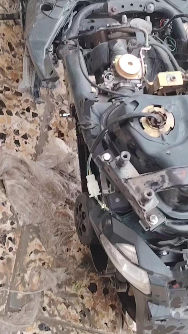 السلام علیکم دراجه بوليس صيني مديل ٢٢ الدراجه غراضه كامله كله بس قبق هندر الدراجه ما مفتوحه الكهرباأيات كله شغاله عوزه باتر  ابيع كومت حديد السعر ٢٥٠ أو بيه مجال غراضه موجوده عندي *********** مكانه نجف مشخاب
