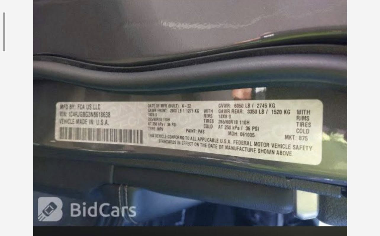 السلام عليكم
جيب لمتد موديل. 2022

5 راكب قصيره ماشيه 60 الف 

رقم بغداد تحويل مباشر 

وارد أمريكي ضرر موضح بالمنشور لا إرباك ولا ضربه قويه بيها سونار موجود سياره مال جناي كلش حلوه جديده اي نقص مابيها 

مواصفاته :بصمه كشنات جلد شاشه كبيره حساس خلفي رادار امامي خلفي جانبي  جنطه كهرباء تحديد مسار اوتو ستوب دشبول ديجيتال 

مكان سياره الفلوجه متواجد بغداد بعض الأحيان 

السعر ٣٢٥ ورقه 
 

***********
