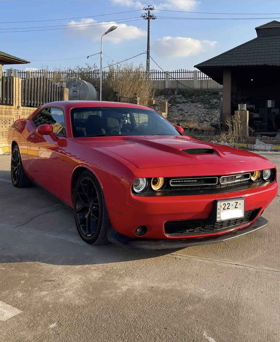 جالنجر جيتي GT 2022🔥
لون مميز 
ماشية 48الف ميل 
رقم اربيل بسمي هزة وسنوية جديد 
_______________
المواصفات :
كاميرا و حساسات خلفية 
كشن كهرباء 
شفتات تحكمات ستيرن 
شاشة وسط كاربلي 
بصمة ابواب 
تشغيل عن بعد

حادث السيارة بس بنيد مصبوغ وشبر تعديل بارد بجاملغ سايق 
صدر السيارة و خلفي جديد 
تخم تاير جديد اصلي 
كير محرك كهربايات كلها بشرط

مكاني كركوك 
للسعر  ***********
