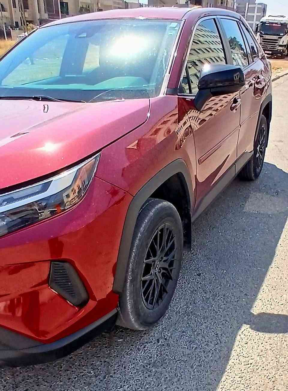 RAV4 2023 LE
بجم و خلف كبس بدون دواخل بيها بابين صبغ شبرين جاملغ بارد.  مرقم اربيل نافذ لغاية 2030 سيارة باسمي. كل شي على وضع الشركة بشرط الفحص و صونار.
$22400 
مكان السيارة اربيل.
*********** Watsup

