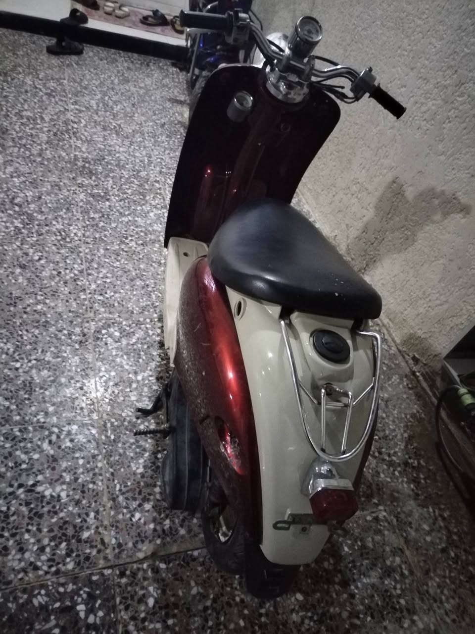 سلام عليكم دراجة عبد حليم للبيع سعر 300 وبيهة مجال استفسار ***********
