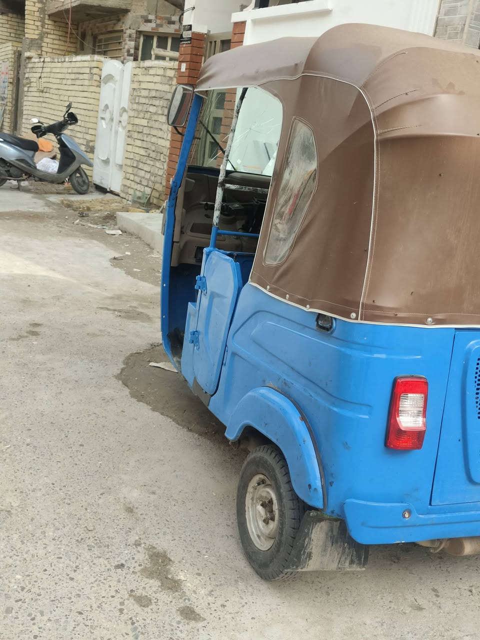 سلام عليكم تكتك للبيع تكتك خيرمن الله 21مكاني شعله خطيب زراعي تصل***********
