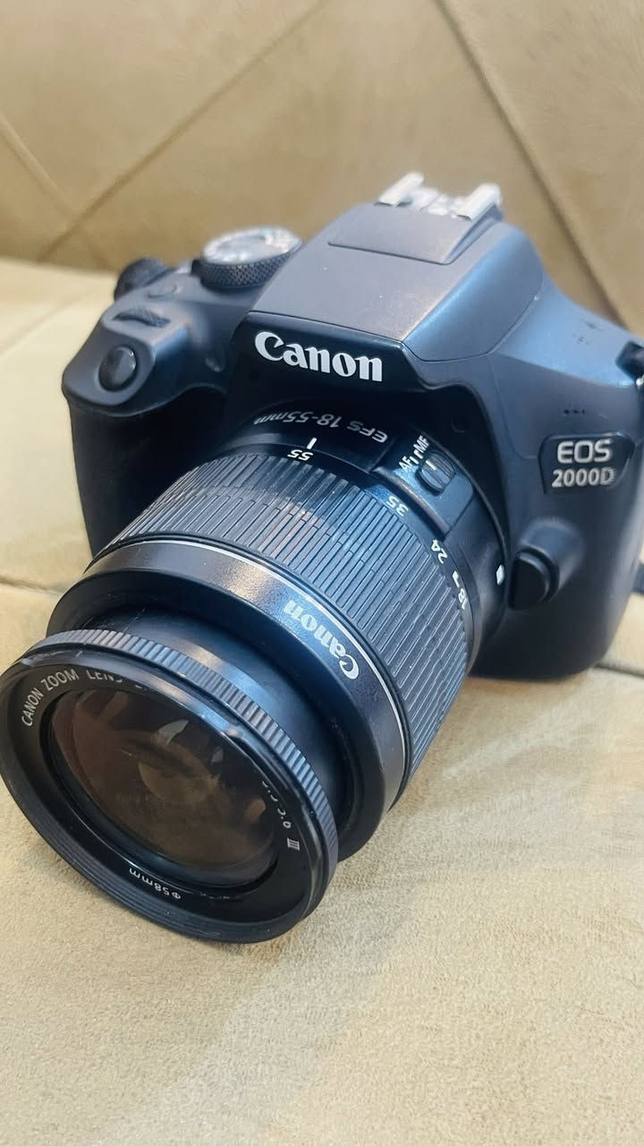 كامره كانون بسعر مناسب مع نموذج من تصويرها
ملحقاتها كامله كارتونها وبطاريات ثنين وشاحنه 

سعرها بس ب 300 الف قفل عنوان البصره موجود توصيل جميع المحافضات ***********
