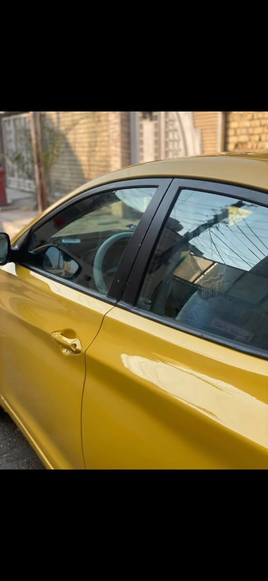 السلام عليكم اللبيع النتره موديل 2016 السياره خير من الله تبريد صدر كله جديد السياره مكينه خير من الله 1800 دوش السياره كير عادي سبع نمر السياره وارد امريكي حادثه جاملغ ايمن الامامي بدون دواخل شواصي والغد مكفوله  السياره ليبل واحد السياره بدون ايرباك السياره بسمي وشرط التحويل السياره جاهزه بدوان اي نقص مكان السياره بغداد سعر 105 رقم ***********
