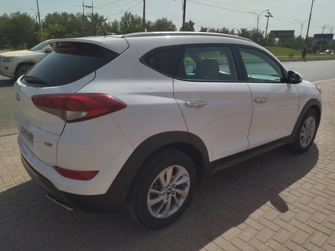 للبيع توكسان موديل 16امريكي حادث جاملخ وبنيد بدون شواصي مكانهه كربلاء استفسار ***********///0780021822
