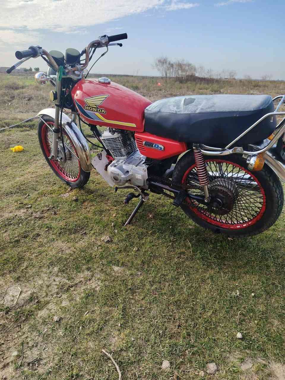 دراجه لبيع موديل 2020مكفوله من كلشي اوراق كامله المكان قضاء النصر رقم المبايل *********** لمو شراي لا بس يضل يعامل
