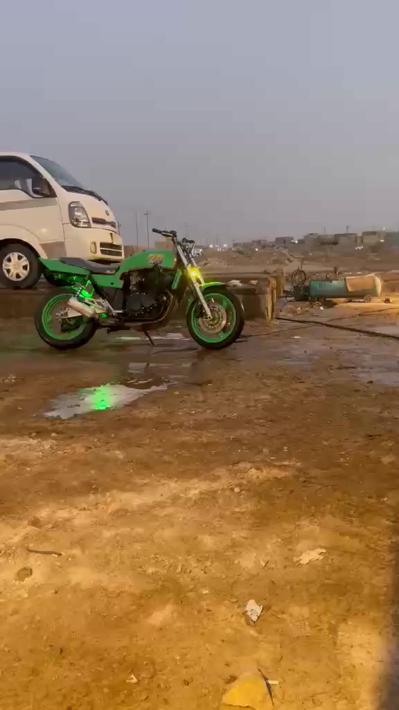 سلام عليكم شباب بطح 400 ساسوكي تركتهة نل كابريترات خربانات من شغلهة يعلة رون يصع اني بيدي وخربتهن وريد بيع علة هاي حطة نكرة سلف شغالة عوزهة ترتيب ذيل ورة ضاع بريك ورة لفنجات جدد بس كطعت برقي تنفيس وتواير تعبانات عوزهن تبديل  شوفت عينة بتصوير ميسان ***********
