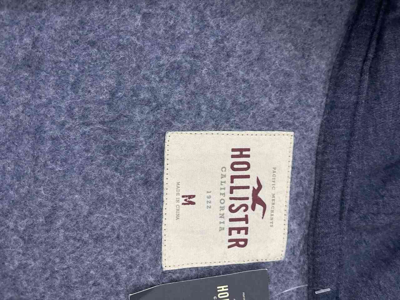 ترواكه هوليستير 
غير مستخدم ب ليبل 
قياس Mتلبس لارج ايضا 

للحجز والاستفسار مراسله الحساب 📩


**إذا كنت صاحب هذا الإعلان وتريد حذفه لأي سبب، رجاءا أرسل رسالة إلى الدعم الفني**