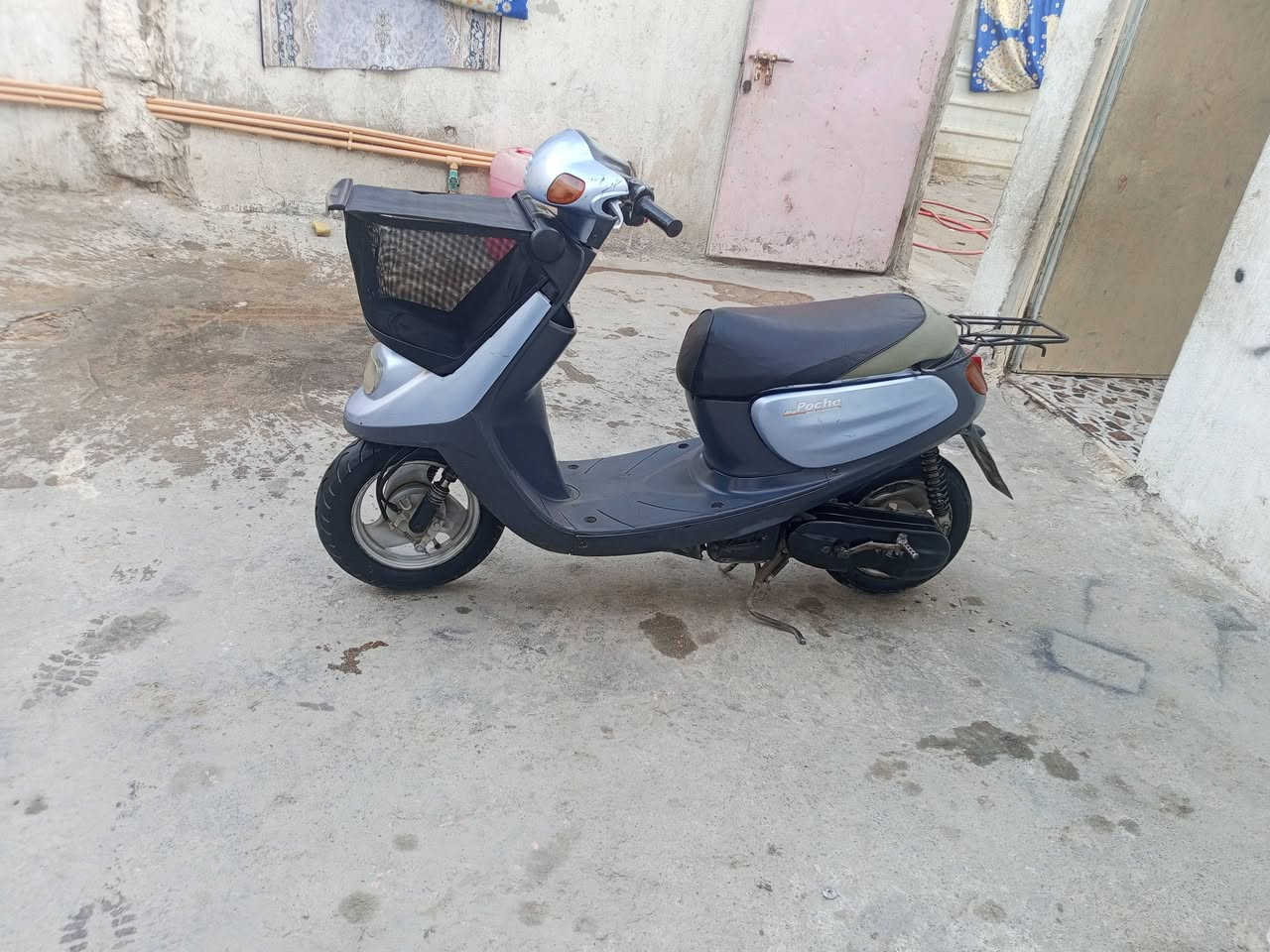 دراجه منغولي 2003 محرك ما مفتوح دراجه كل شيء شغال دراجه صار ثلاث اشهر من طالعه منضالعنوان دراجه بلادي محرك ما مفتوح والشرايه يتصل على الرقم***********
