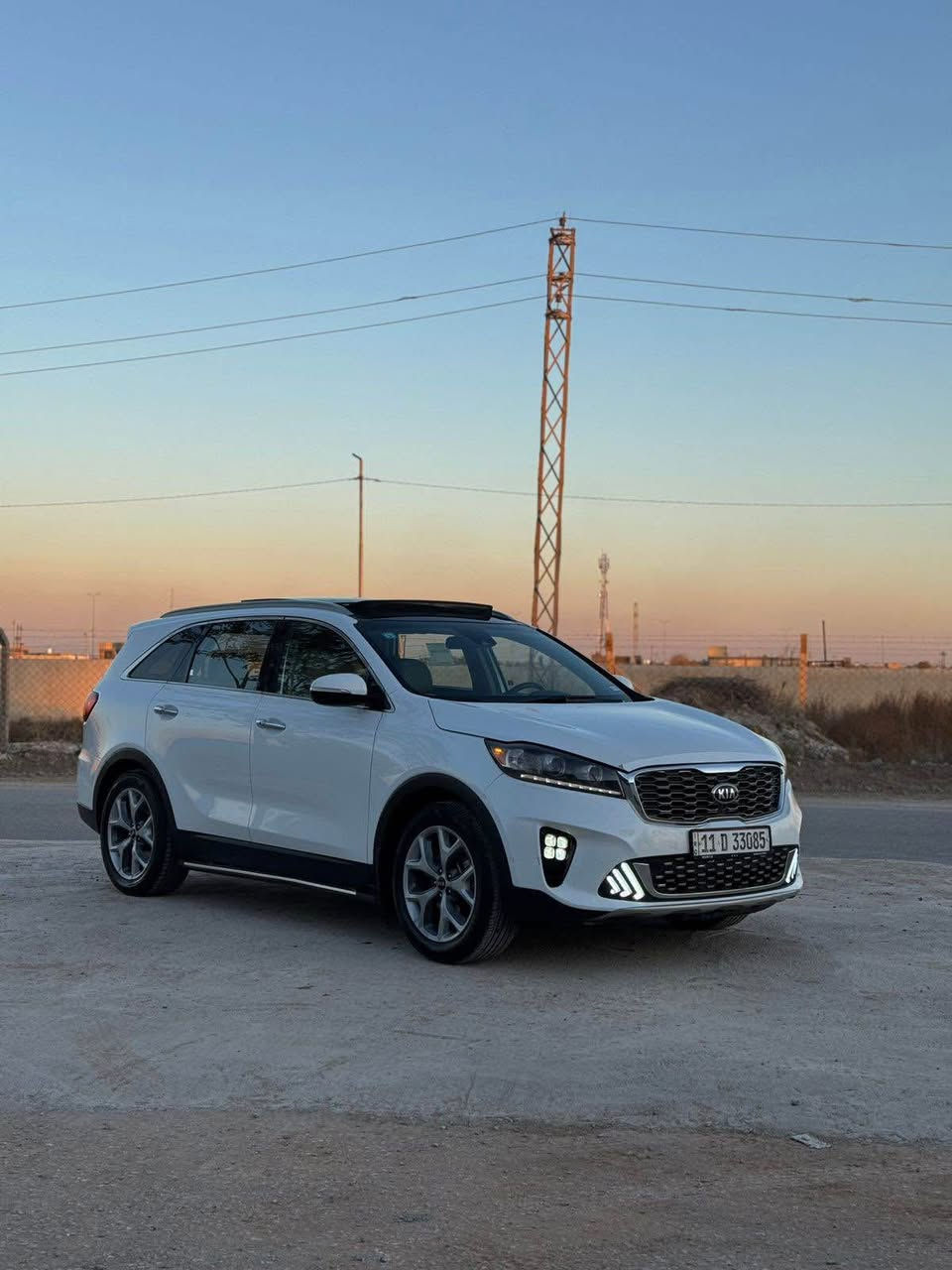 السلام عليكم . سورنتو موديل 2020 وارد امريكي حادث بنيد فقط بدون دواخل ومبدل نفس اللون بدون صبغ 
فول مواصفات اعلى فئة  رقم بغداد دولي.السعر 230 وبيها مجال للاستفسار *********** بغداد, العراق
