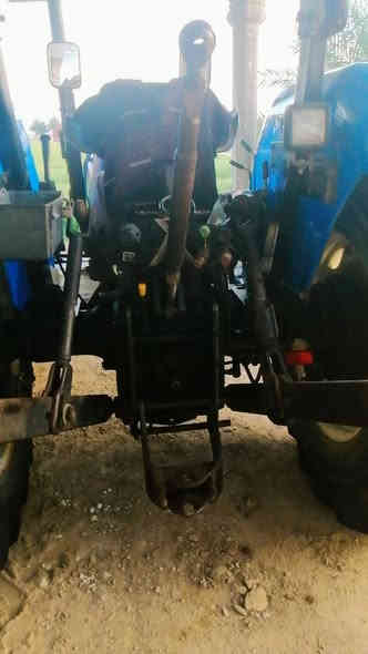 للبيع
مكينة نيو هولندا 80 متعهد من محرك وكير وكشر رقم واسط تحويل مباشر موديل 2010 سنويه مجدده تخم تاير مكينه مكفوله كهربايات كامله *********** هذا رقمي ولشراي يجي خاص ♥️
