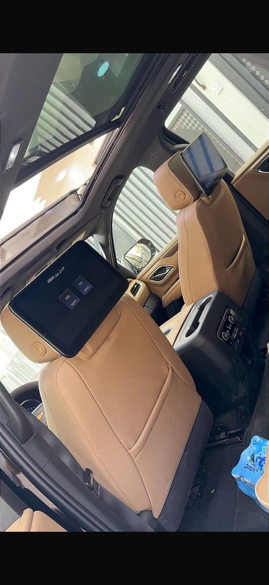 السلام عليكم 
تاهو 2023
برايمر بلاك ادشن بلادي 
فول اعلى فئه ماشيه45
مكفوله بيها بارد بالجاملغ الخلفي بسيط 
السعر512وبيها مجال 
مكانه بغداد 
***********
