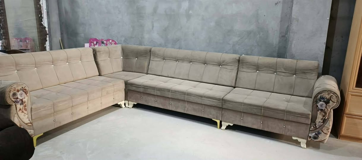 ديونات وتخم سعر واحد ٢٢٥ وبيهن مجال واكو توصيل الي عده غراض تريد تبيعهن تتواصل وياي خاص عموله بسيطه


**إذا كنت صاحب هذا الإعلان وتريد حذفه لأي سبب، رجاءا أرسل رسالة إلى الدعم الفني**