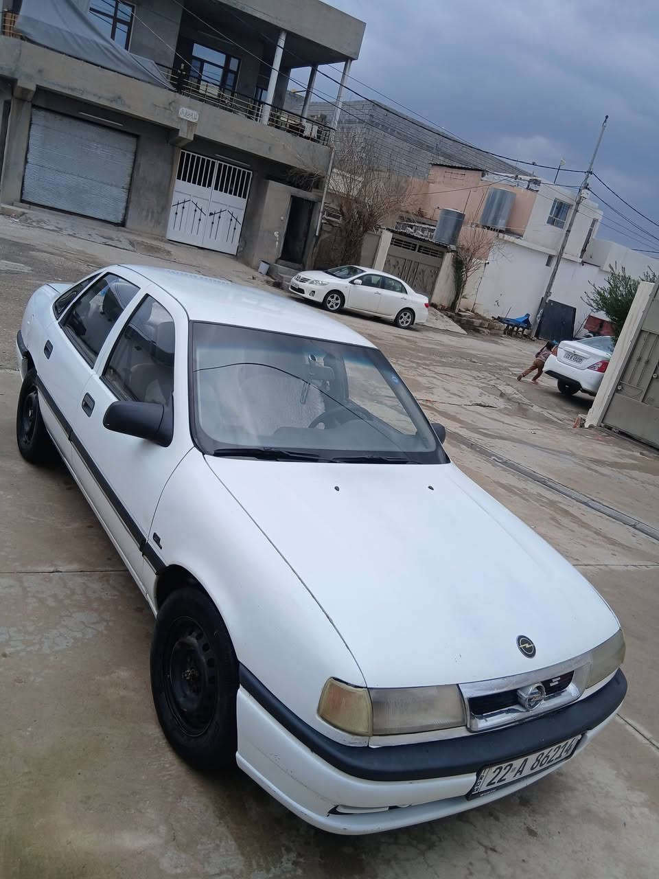 ئۆپڵ مودیل91ماکینا 20کۆبۆنی بەنزی نی هایە سەناوی نوییە سی پارچەی پام پەهەموشتی باشەرتە سحری 40گەڵە
شوین تەق تەق***********
