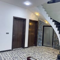 الرمادي شارع ٤٠ • بيت طابقين • ١٨٥م