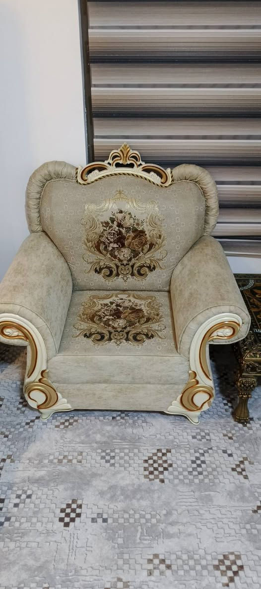 تخم عشرنفرات للبيع النجف الاشرف *********** بسعر٥٠الف مع المجال
