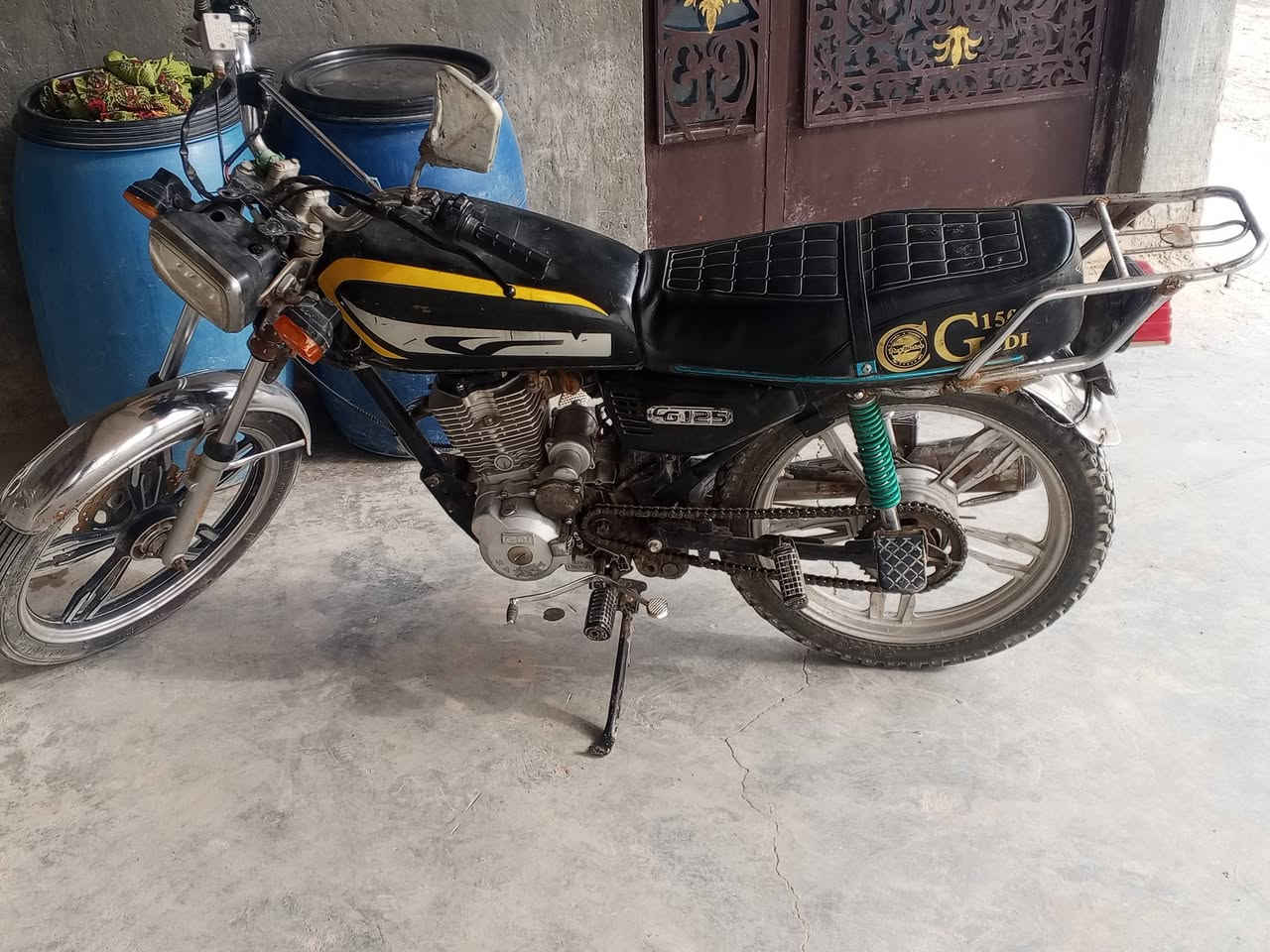 دراجه للبيع سيفان موديل 2020دراجةاوراق أصولي دراجه مكفولة كفالة عامة دراجه خير من الله سعر 300رقم  ***********
