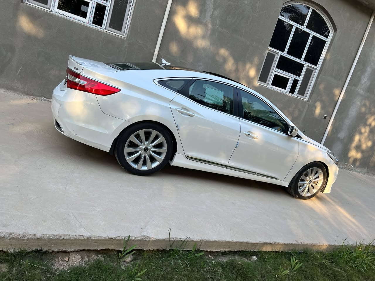 السلام عليكم ازيره
موديل 2014خليجي.....رقم اربيل جديد
سنويه 2028
 موصفات فول 
فول الفول مكينه 6 سلندر مكينه مامفتوحه شرط 
سيارة كفالة فقط  ربع جاملغ خلفي رش 
مكينه وكير حداديه وتخم تاير تبريد غرفه الف ماذب عليه خير من الله .............................
سياره نضافته 💯 بل 💯 شكد ما توقع نضيفه وجاهزه 
موصفات السياره 
بصمه ابواب وتشغيل 
بانوراما طكتين 
كشنات جلد
اناره داخليه مخفيه شركه
داخل ملكي للخير 
تدفئه  كشنات
قطعتين تبريد 
تحكم كشنات منفصل بل ابواب 
تحكم بيانو 
برده خلفيه كهربائيه 
بردات جانبيه خلفيه 
مري شفط نظام ترحيب
مري قلاب..............
شاشه كامره دواره 
عنده تقرب اناره داخليه 
فتح صندوق ذكي 
لدات خلفي 
حساس امامي خلفي 
نظام اصوات انفنتي 
لد مري جانبي 
حساس خلفي امامي 
يدات نيكل إشارات ترحيب جانبي 
دمام خلفي كولتي عالي 
دبل كزوو خلفي 
ويل كب 19 كرؤم......
------------------------------------------
مكان السياره بابل ...................................
السعر 135 وبيه مجال .................
رقمي ***********
***********
