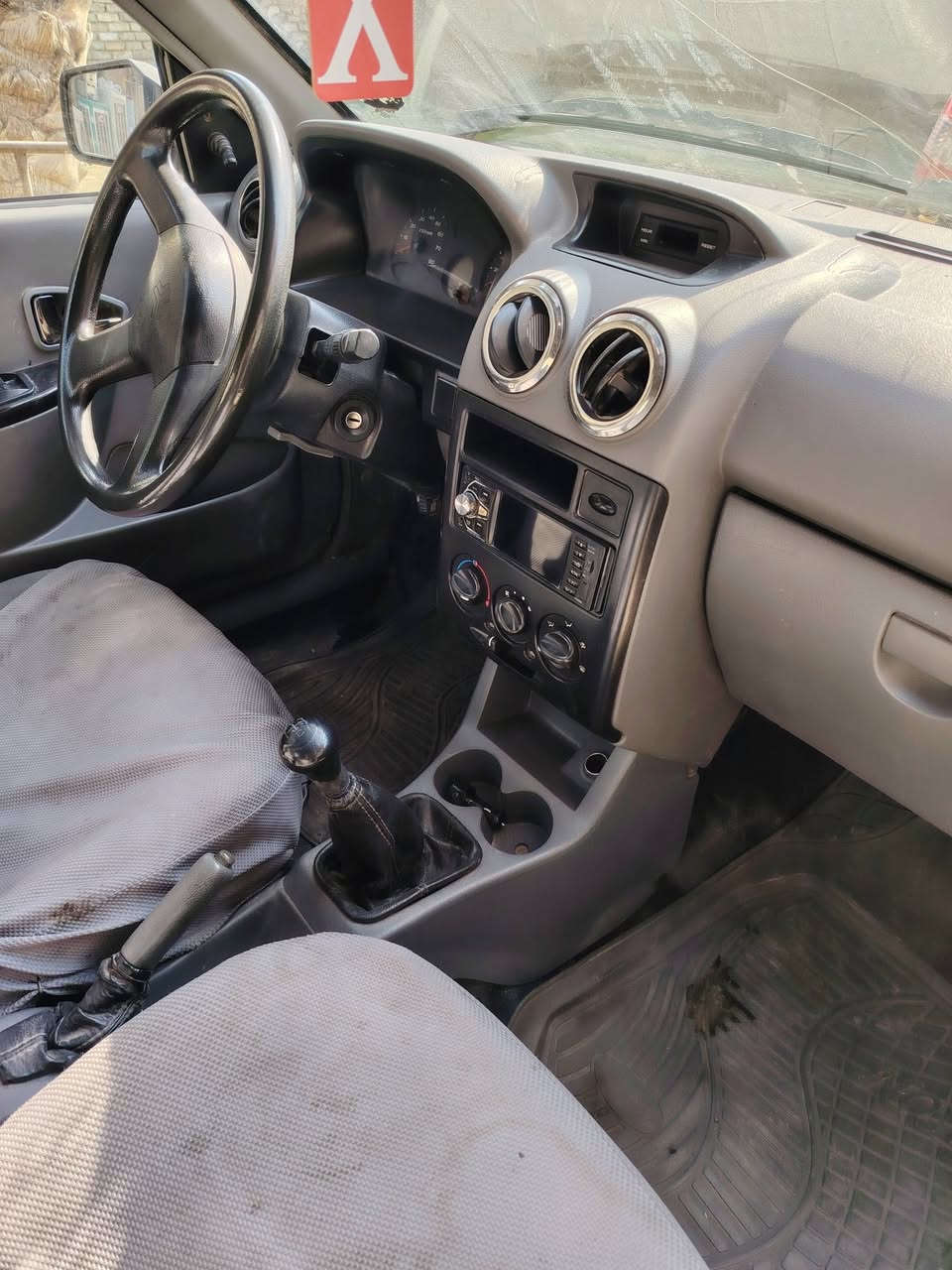 السلام عليكم سايبا 2012 للبيع السيارة جاهزة من كلشي محرك جديد بالكارتون العام شديته
درايم شفت جديد
بولبرن امامي خلفي جديد
فلنجات جديده
قاعدة فيت بم جديده 
صدر جديد
زوج تايرات امامي جديد
تبريد وتدفئة شغالات 
غرامات صفر
السياره حرفيا ميكانيك جديده
السياره بيها خياس خلفي
وخياس امامي وميكلفن
مشط استيرن العام شديته
خام جديد بعده مامشدود
السعر 25 $ ورقه بيها مجال بسيط
المكان الدوره ***********
