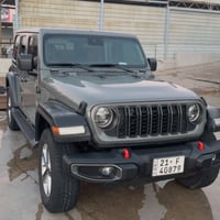 جیپ ڕەنگلەر 2022  پشتو پێشی کەپسە  ٦٠ هەزار ڕۆیشتوە  دۆسەی لای سایەقی ...