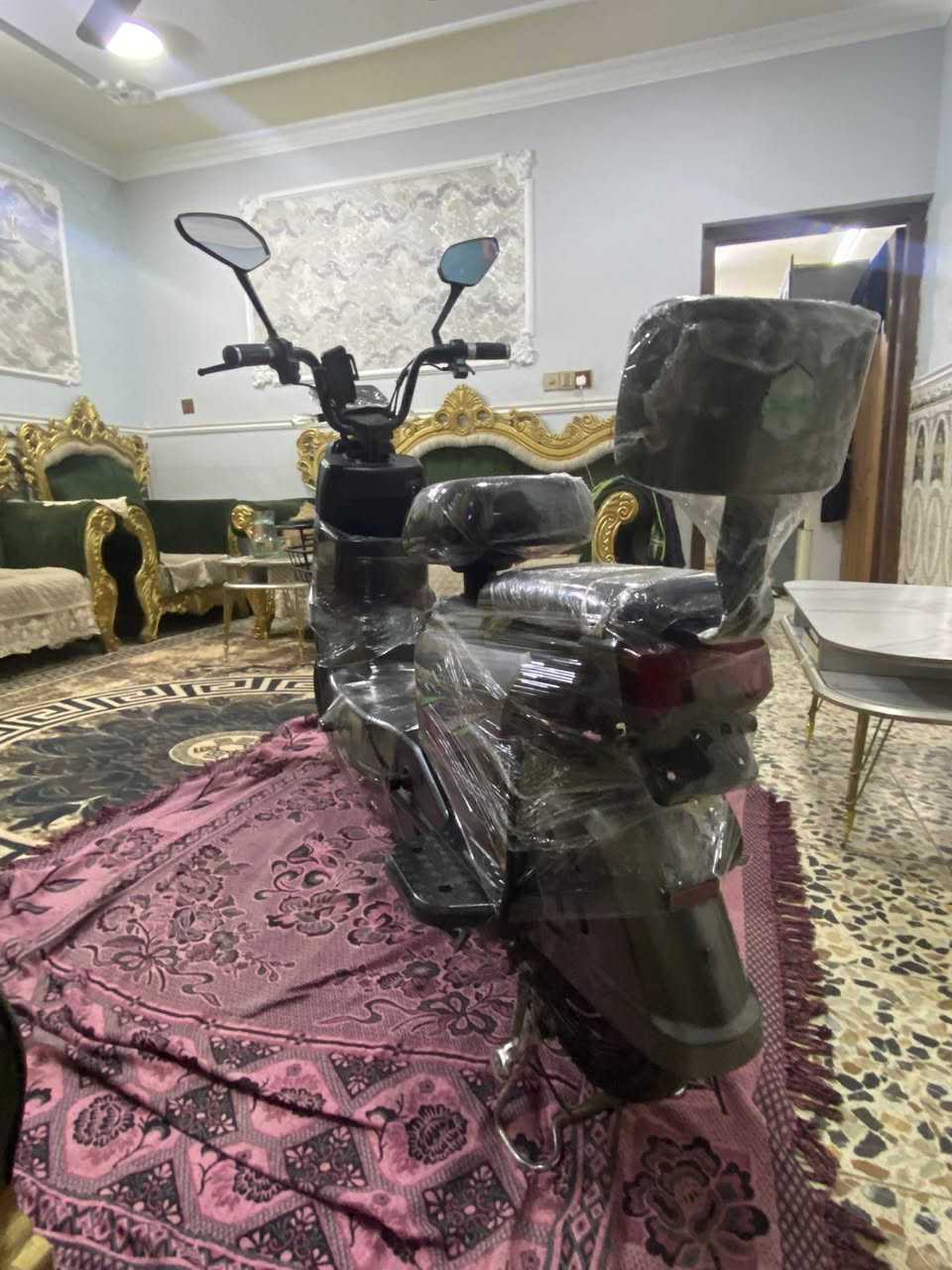 سلام عليكم دراجه شحن صاله شهرين من اشتريته دراجه نضيفه بطاريته ممتازه عنوان بياع   موصلات رقم *********** سعر 225
