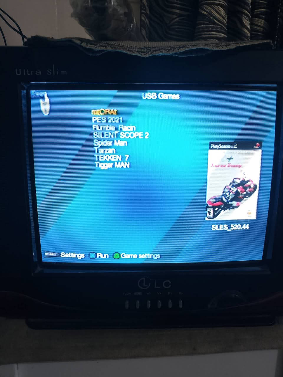 السلام عليكم فلاش بلي 2 بي تقريبا 30 لعبه
السعر 10


**إذا كنت صاحب هذا الإعلان وتريد حذفه لأي سبب، رجاءا أرسل رسالة إلى الدعم الفني**