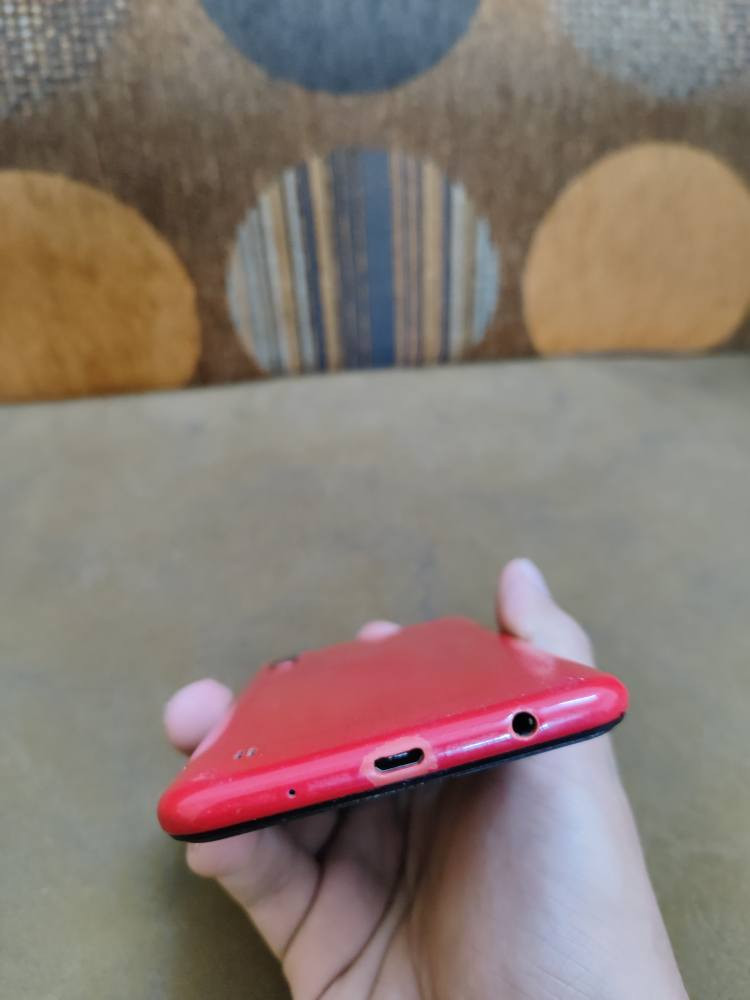 موبايل A10 للبيع 
جهاز مال بيت كلشي مابيه شغال كامل 
ذاكرة 32 
الجهاز شغال كلشي مابيه فقط بيه فطر ب جام مال شاشه انطيك ياه شرط اي شي بيه يرجع السعر 100 وبيه مجال شراي تشلع عيوني موصل, نينوى


**إذا كنت صاحب هذا الإعلان وتريد حذفه لأي سبب، رجاءا أرسل رسالة إلى الدعم الفني**