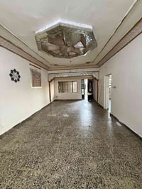 بيت مساحه 150 متر غرفه نوم واستقبال ومطبخ وحولي وكراج يجار 350 أبو دشي...
