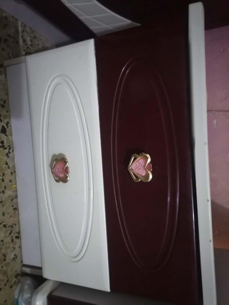 غرفه تركي ابواب نضيفه اي اضرار مابيه مكان سماوه الوركاء سعر 550مراسله اوتصال
***********
