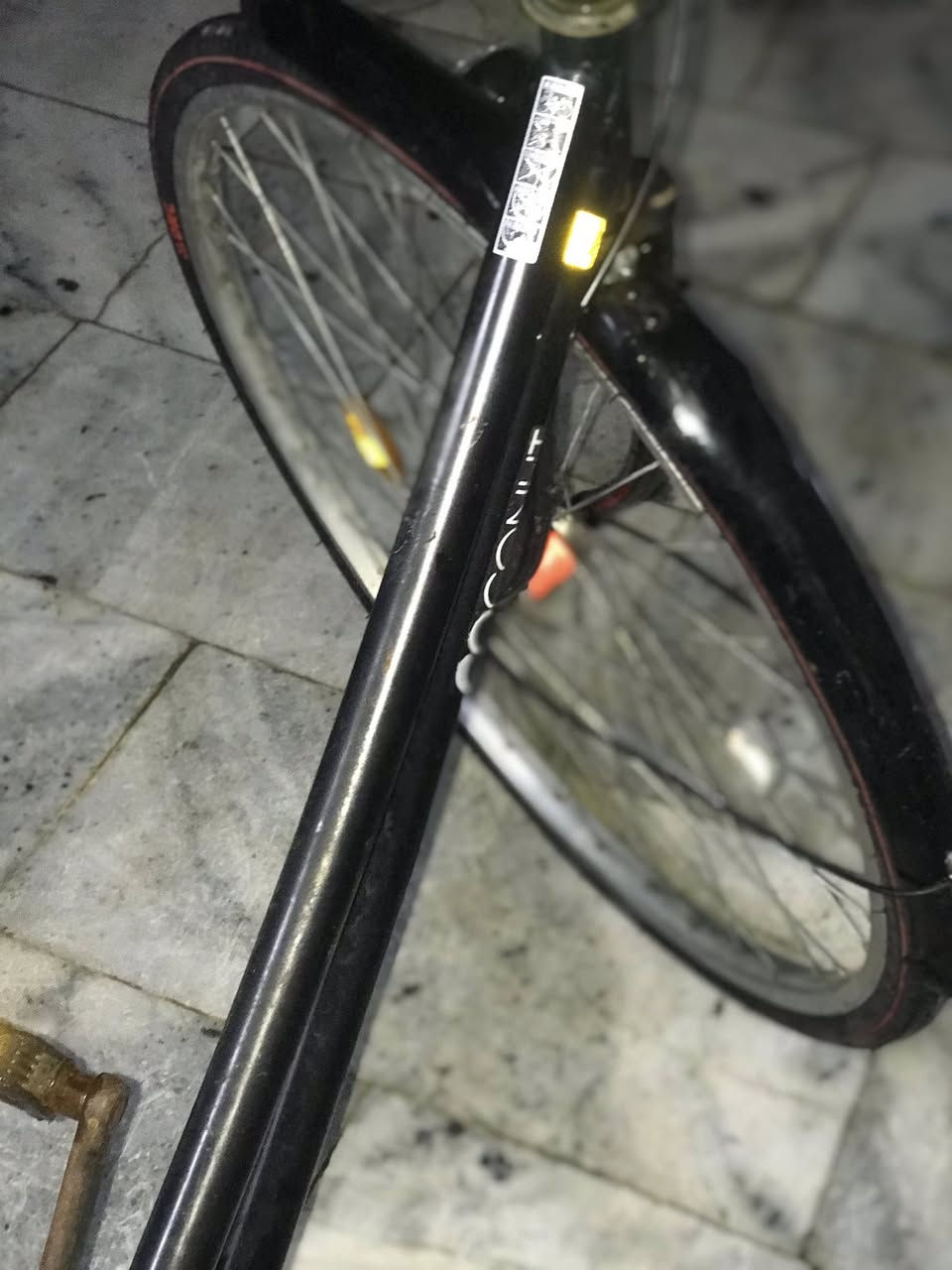 سلام عليكم بايسكل للبيع نضيف جدا جدا شخطه مابي مال حاويه وكله جديد اي عطل مابي وكامل غراض هوه وجمبزه لون اسود موديل 2016  السعر 85وبي مجال


**إذا كنت صاحب هذا الإعلان وتريد حذفه لأي سبب، رجاءا أرسل رسالة إلى الدعم الفني**