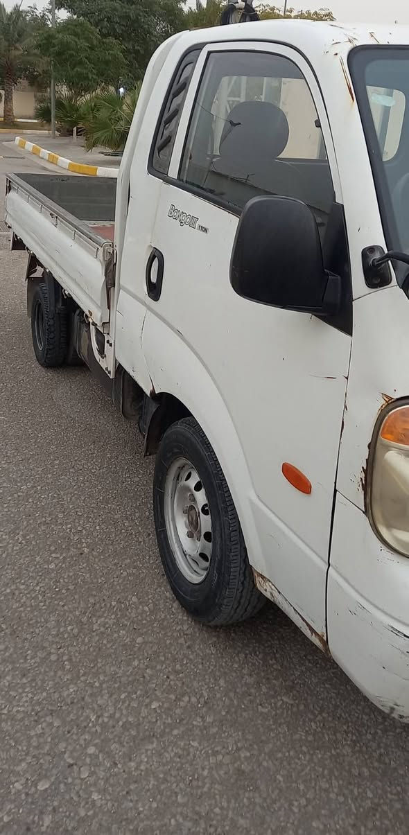 السلام عليكم 
كيابنكو حمل للبيع محرك مسكر موديل2008 السعر 75 ورقه للاستفسار ***********
