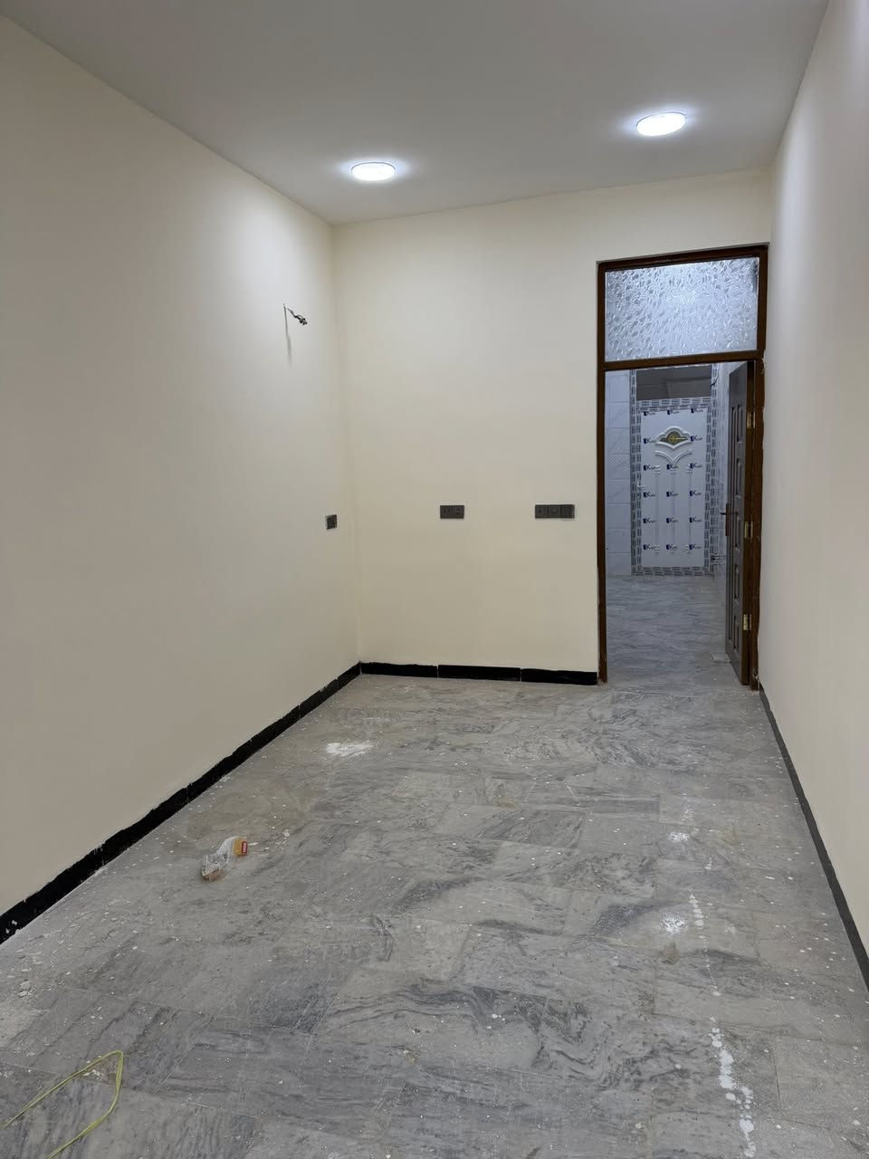 مشتمل للبيع الشعب خلف سوك شلال قرب الفلكه 

المساحه ٤٠ متر استقبال وخدمات مع مطبخ وغرفتين نوم

معروض بمكتب الكناني ***********٥///:/

السعر ١١٥ وبي مجال
