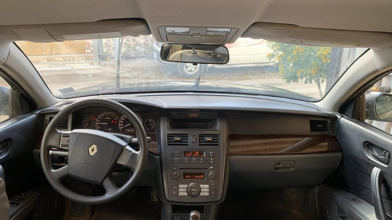 السلام عليكم
للبيع رينو سافران 2009 6سلندر لون اسود رقم بابل باسمي تبريد قطعتين تدفئة كشنات مري شفط زوج تايرات جديد الداخل نضيف جدا 
للاستفسار تعال خاص 
السعر 71 وبيها مجال بسيط
‏‭0771 806 0100‬
***********
