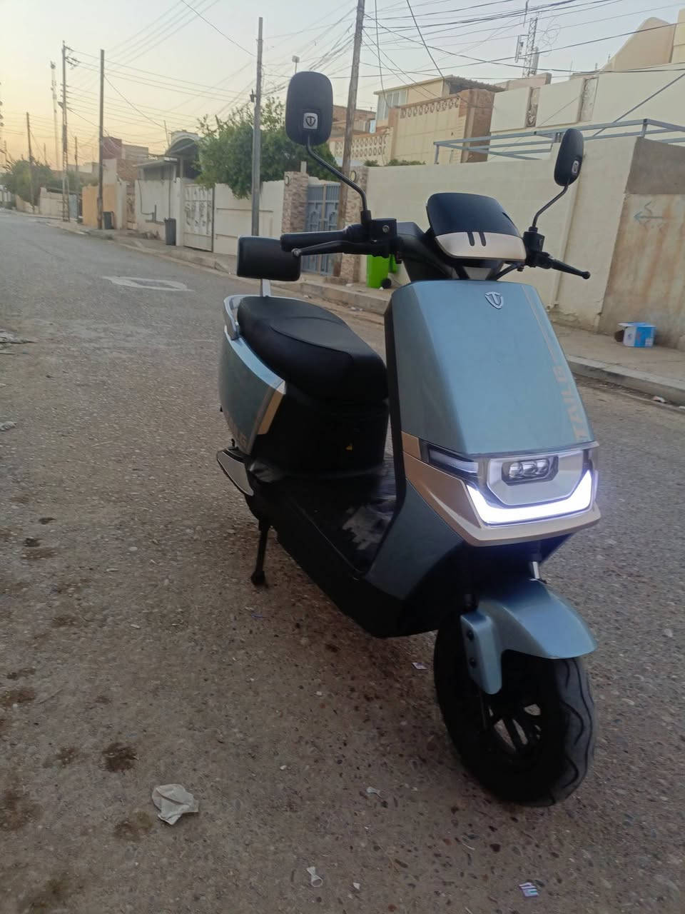 ما طور شحن موديل 2026
خمس بطاريات 
بصمات وسويج 
650بي مجال 
لاستفسار الاتصال 
***********
