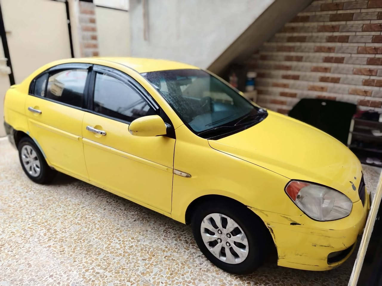 السلام عليكم
اكسن للبيع
وارد كوري،،،،،، بدون ضرر
موديل2009
بيها دفعه خفيفه بقبق الصندوك
محرك يصرف 
كير تواير باتري كلها شرط عده المحرك 
تلكيطات مال تكسي
شاصي +تكم+سكف شرط 
والكشر كدام العين 
السعر 95بيها مجال للطيبين 
الاتصال*********** بي واتساب

‏‪0772 946 2396‬‏
