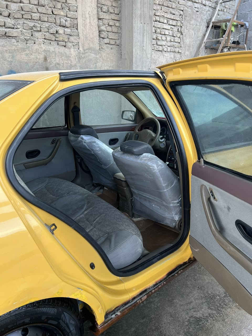 ‏سلام عليكم السيارة سمد للبيع ‏رقم ذي قار دولي ‏السيارة جاهزة ‏قير ومكينة الحدادية طقم تاير ‏كلها جديدة ‏ الموديل 11 ‏ما متواجد على الفيس ‏السعر 36) ***********
