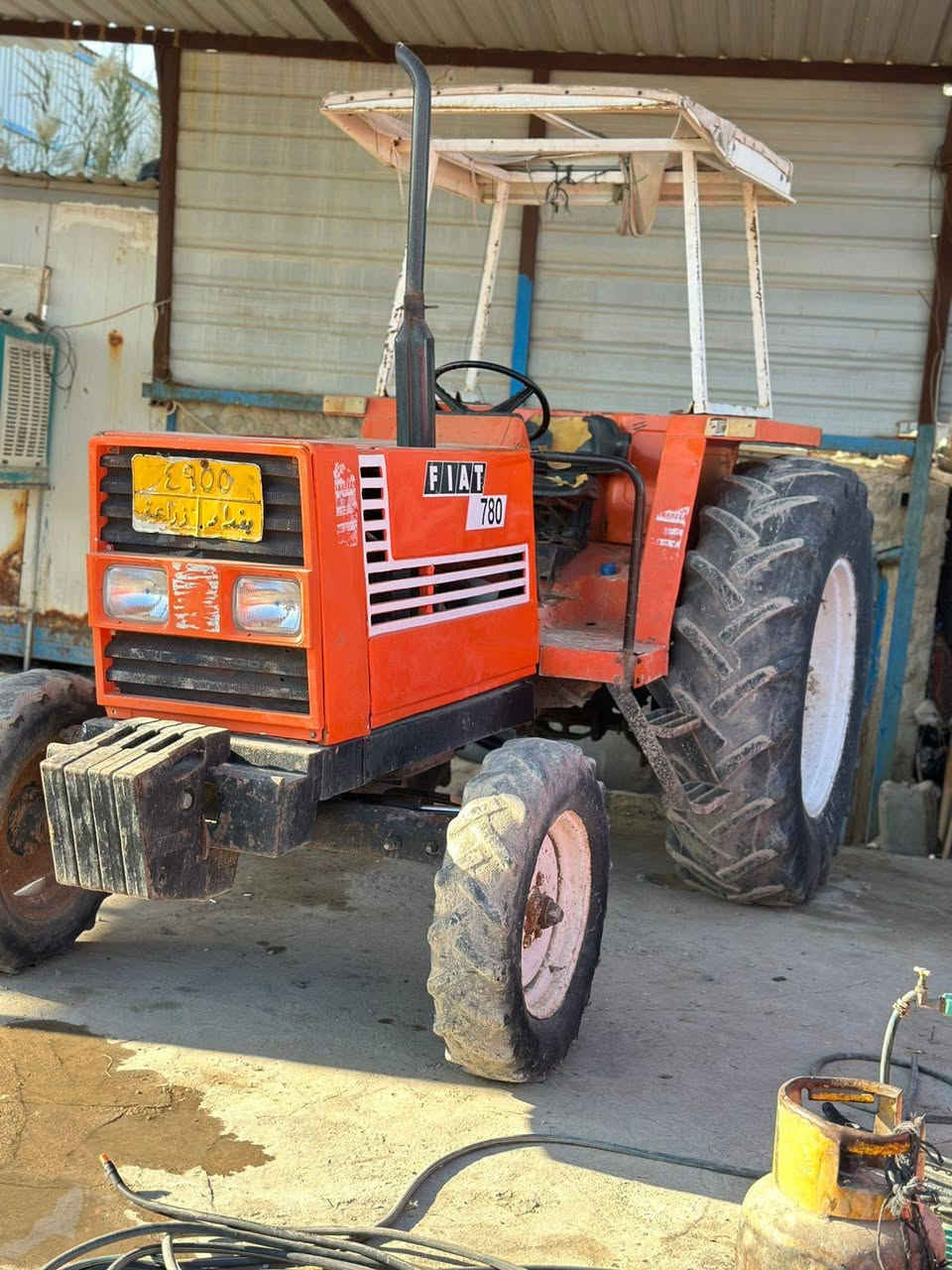 سلام عليكم من رخصته الادمن المحترم 
للبيع فيات 780 مكينه كدامك وكلشي مواضح 
سنويه ورقم بغداد بدون تحويل مكينه جاهزه للعمل
مكان واسط قضاء الزبيديه الاستفسار اتصل وتدلل 
***********
