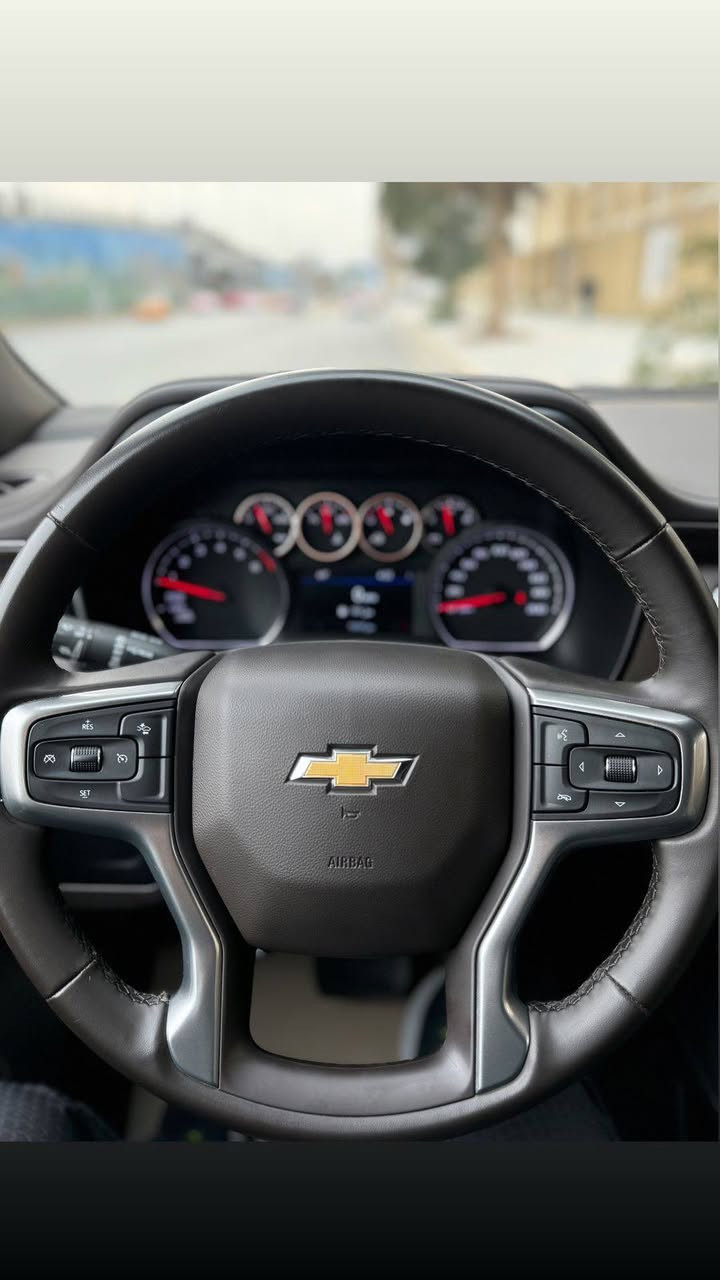 السلام عليكم
تاهو 2024 فئه LS خليجي 

مكفوله كفاله عامه 

مغلفه السياره PPF
رقم بغداد 
شاشه 
بصمه 
ثلاجه 
كامره 
كراسي كهرباء 
هند بريك بصمه 
معروفه مواصفات LS
مكان السياره بغداد
ماشيه ( 18 )KM 
الاتصال ***********
