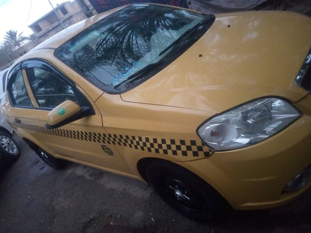 افيو موديل 11 خليجي سياره جاهزه واحله من الصوره وجاهز مكينه وكير كارتون تبريد بس غاز  حداديه جديده كهربائيا وره وكدام شغاله شاشه رقم نجف دولي راعيه يمي بكوفه مكان نجف مراوس ملكه صفره أصولي وشرط رقم الماني  مكاني نجف ***********
