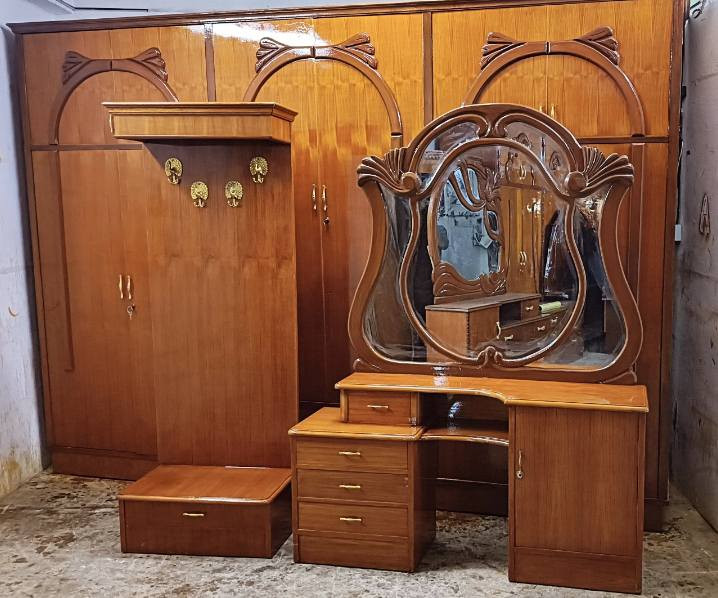 غرفة 6ابواب ملحق صاج درجة اولة مستعملة كاملة ***********
