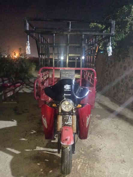 سلام عليكم ستوته للبيع الفين19 اوراقه صوليه مكفوله محرك شاصي اوراق وبيه كمرك ***********
