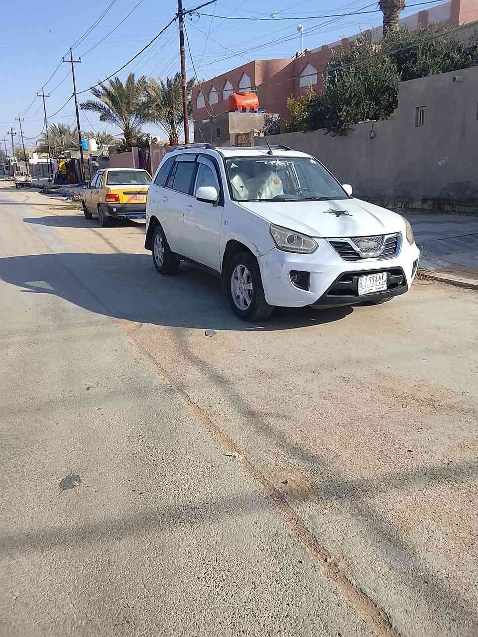 السلام عليكم 
سيارة موديل 2012 رقم بصرة سنوية منتهيه مكينه وكير وتبريد مكفولات السعر 45 وبيه مجال  
العنوان ذي قار قضاء الرفاعي 
***********
