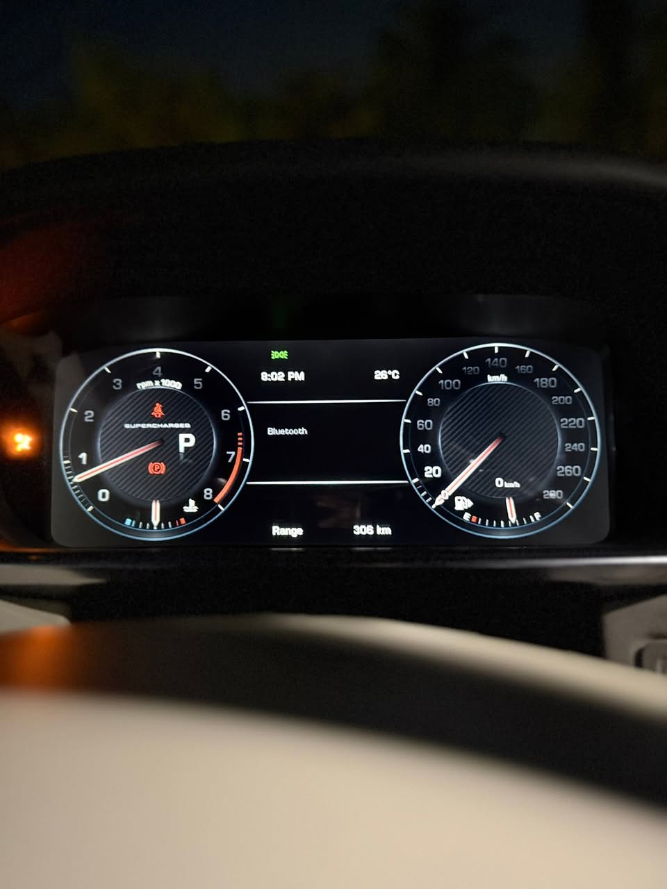 RANGE ROVER
Sport 
🇬🇧🇬🇧🇬🇧
رانج روفر 
سبورت _ اوتوبايغرافي
الموديل ـ 2015 
ماشية 115الف كيلو
خليجي وكالة سردار 
8 سلندر سوبر جارج 

بلاك ادشن اصل
لون مميز عنابي او كرزي 
وقمارة اسود بلاك ادشن😍 
داخل احمر متصل وليس منفصل 

كفالة عامة😍
من الحادث او تبديل القطع 
صبغ دعامية امامية  والجاملغ الخلفي دبل كون بدون حادث وسونار موجود 💝

المواصفات 🇬🇧🇬🇧

🛑 بانوراما
🛑 دوسات كهرباء
🛑 ابواب شفط 
🛑 صندوك شفط + مري شفط
🛑 رادار 
🛑 كامرات 5 بصمات 5 
🛑 شاشات عدد 3
🛑 أوتو بارك
وباقي مواصفات كثيرة ❤️❤️

مكان السيارة بغداد 💝

تسأل على السعر 
اتصل او راسلنا وتساب

مكان السيارة بغداد
للأستفسار 
 
*********** 
المحامي مروان
