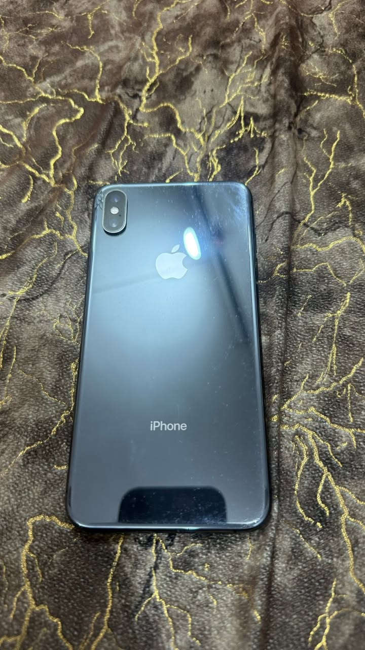 سلام عليكم جهاز اكس ماكس بطاريه 256للبيع ايفون نضيف تفاصيل اتصل على رقم بيك خير ادلل. ‭0784 807 7673‬
