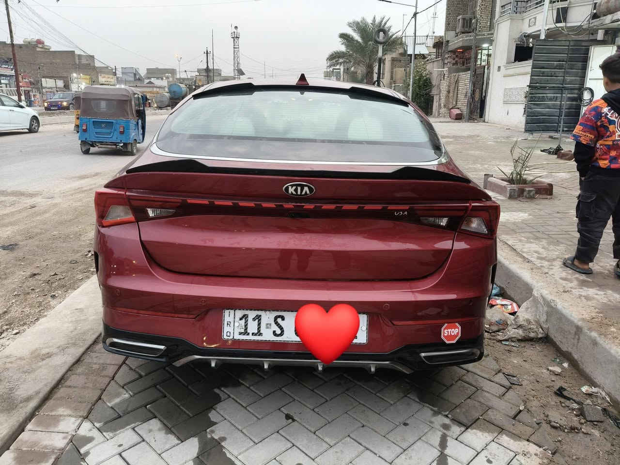 سلام عليكم اترخص من صاحب الكروب 
كيا k5 موديل 2021 ماشيه 70 الف وارد امريكي صور الحادث بل منشور سياره نضيفه مكينه 1600 تيربو بصمه شاشه رادار امامي رادار خلفي كامره دواره نقاط عمياه حساسات خلفيه فول عده الفتحه  مكاني بغداد رقم *********** اتصل وتدلل
